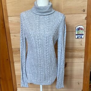 Chicos Gray Cable Knit Sweater cotton lend/alpaca. Snuggle-worthy Cabincore